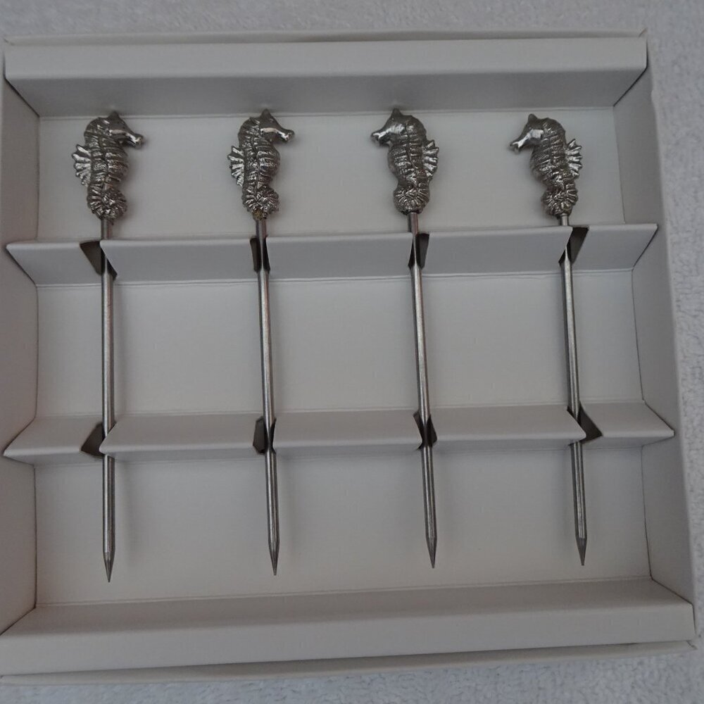 Set of 4 Pewter Party Picks Skewers Seahorse Snack Appetizer Hor D Oeuvre Cheese - Picture 3 of 9